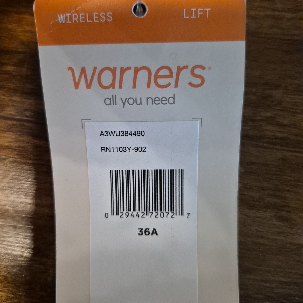Warner's NWT Bras - Picture 3 of 4